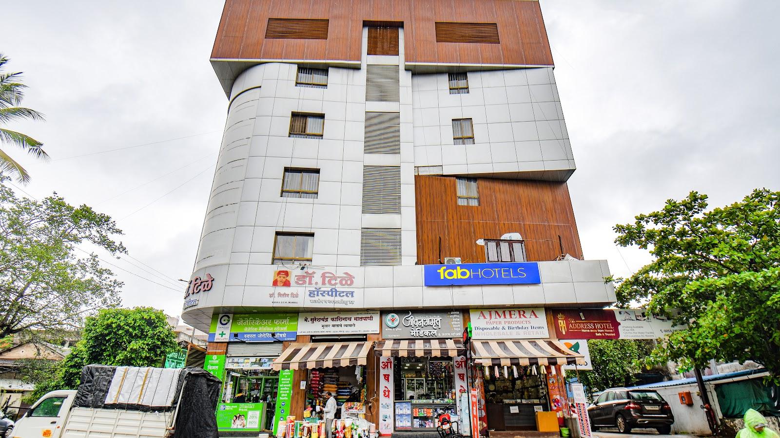 FabHotel The Address - Hotel near Nashik Road railway station – photo 1