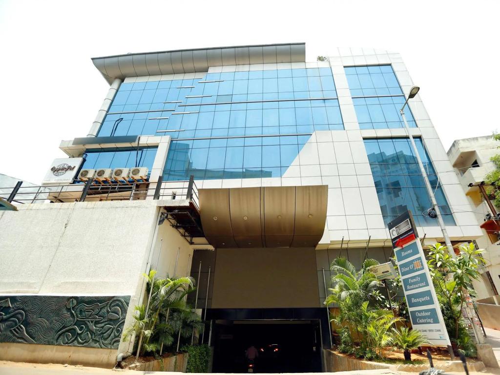 The Platinum Business Hotel – photo 1