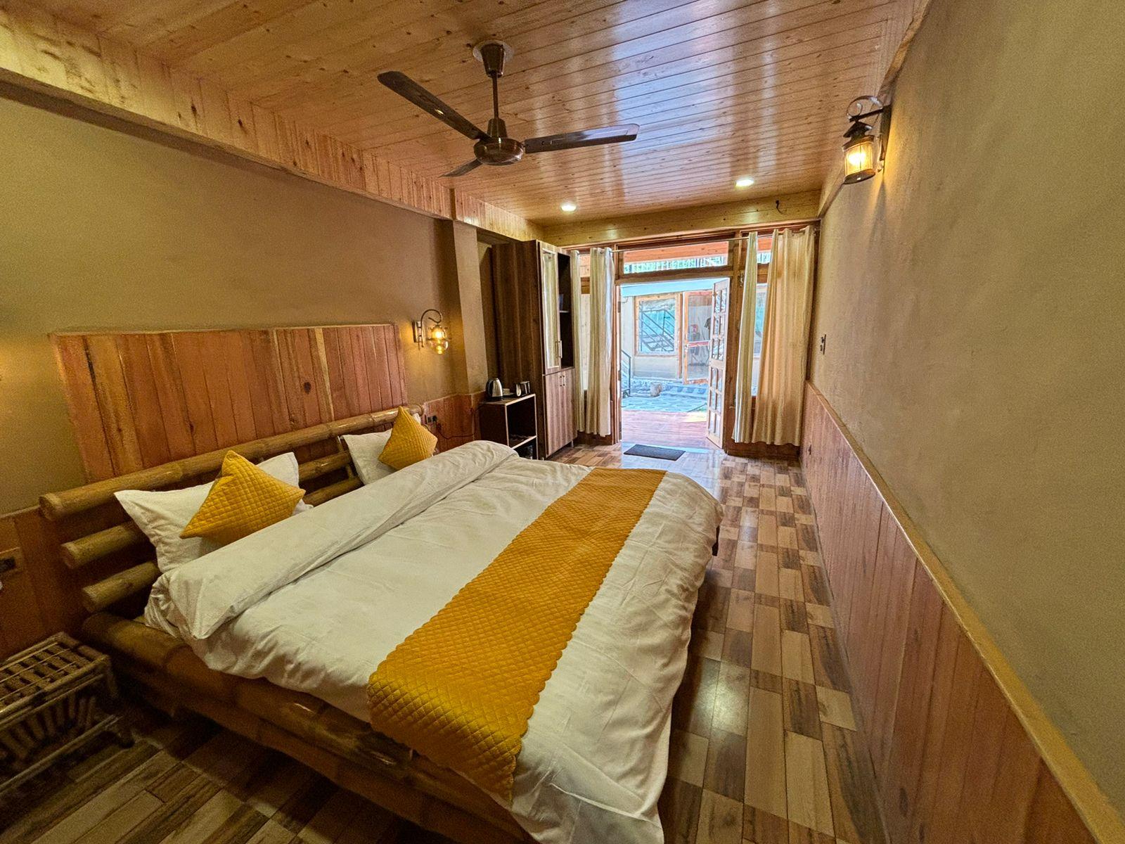 VIRMAN RIVERSIDE RESORT – photo 3