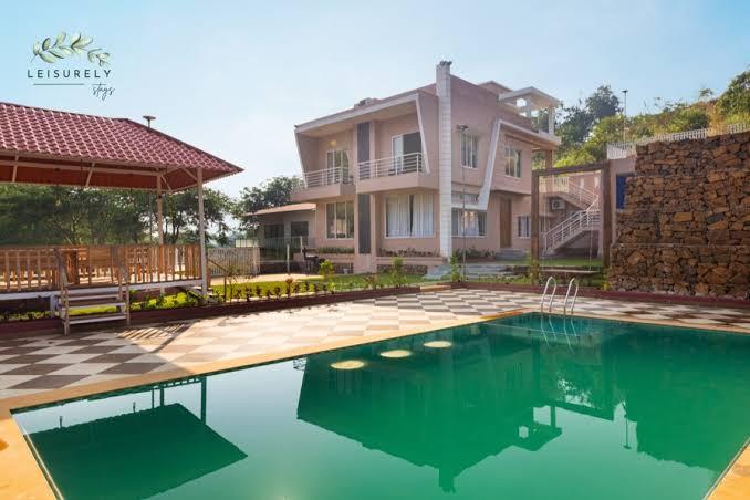 Villa waterfront valley – photo 1
