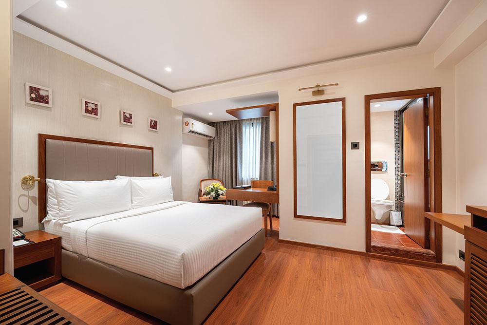 The Shalimar Hotel (August Kranti Marg) – photo 3