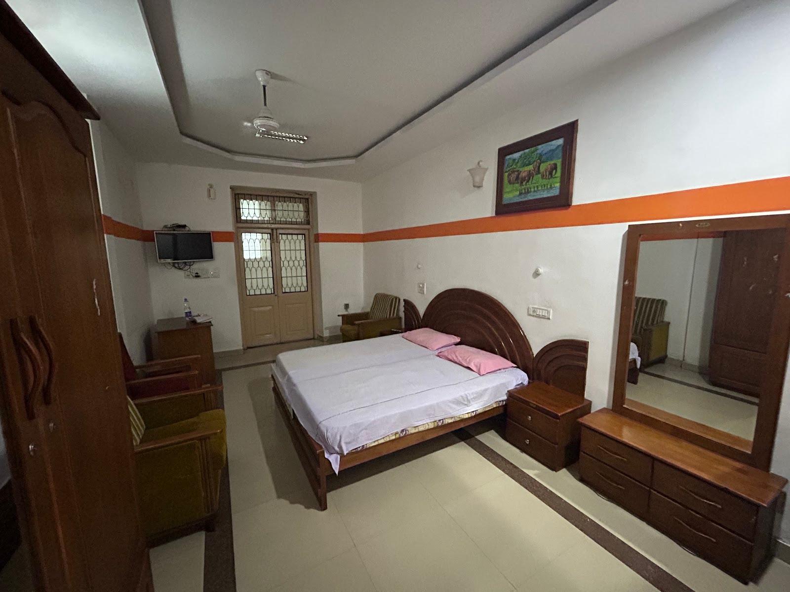 IRCTC Retiring Rooms – photo 3
