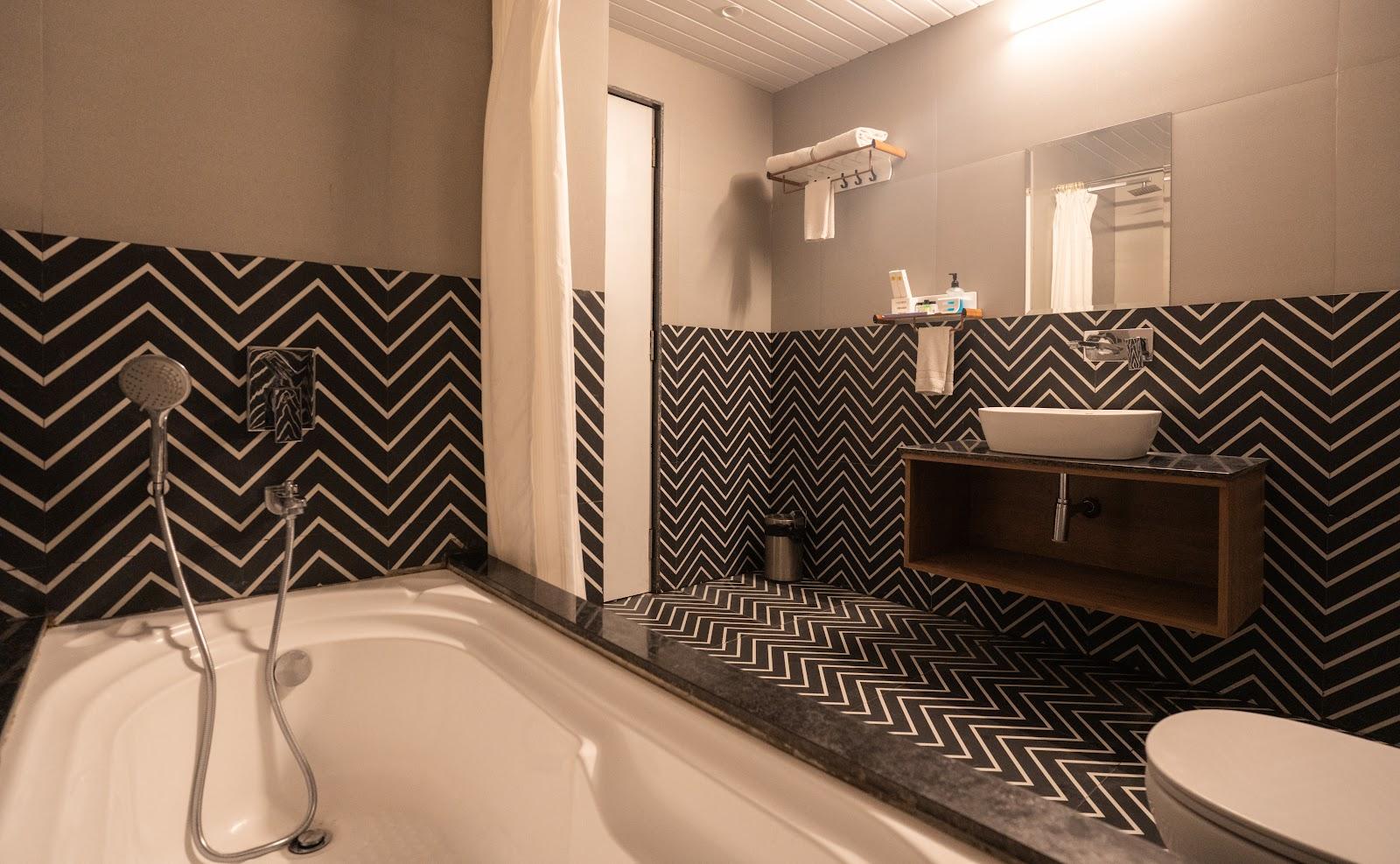 Hotel Lake Metro – photo 4