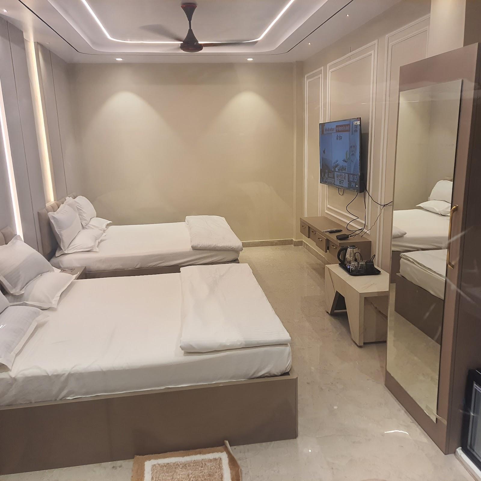Hotel Pacific – photo 1