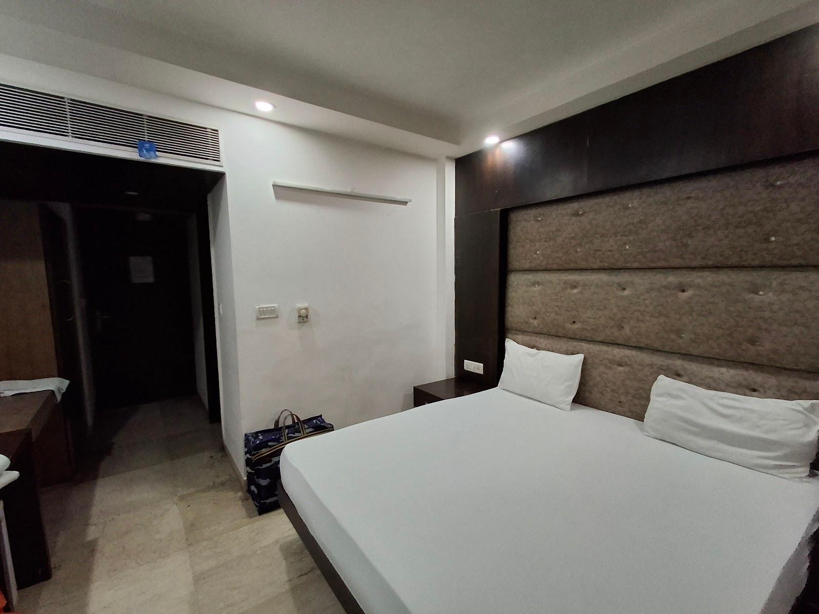 Hotel City heights – photo 3