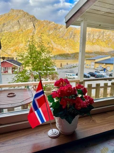 Fjord Haven - Three-Bedroom Home – photo 4