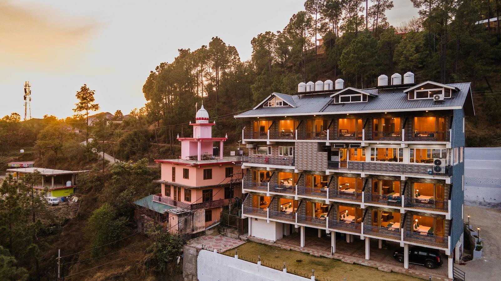 Vedikant pine tree Resort – photo 1