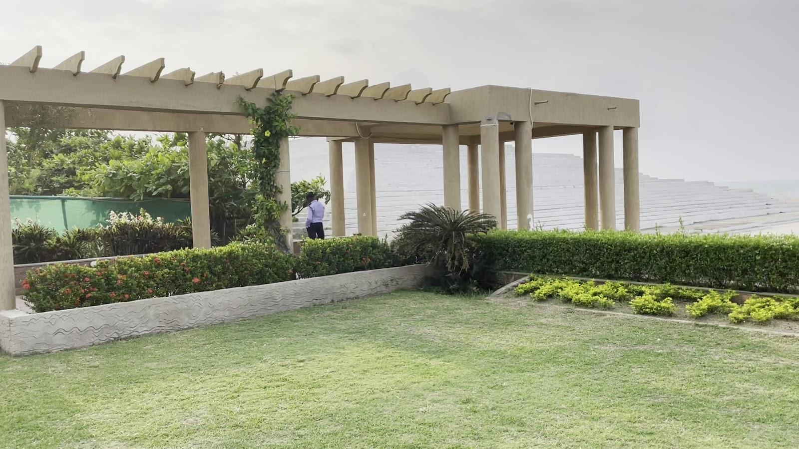 The Chariot Resort & Spa – photo 2
