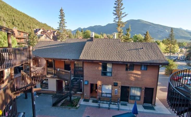 Banff International Hostel
