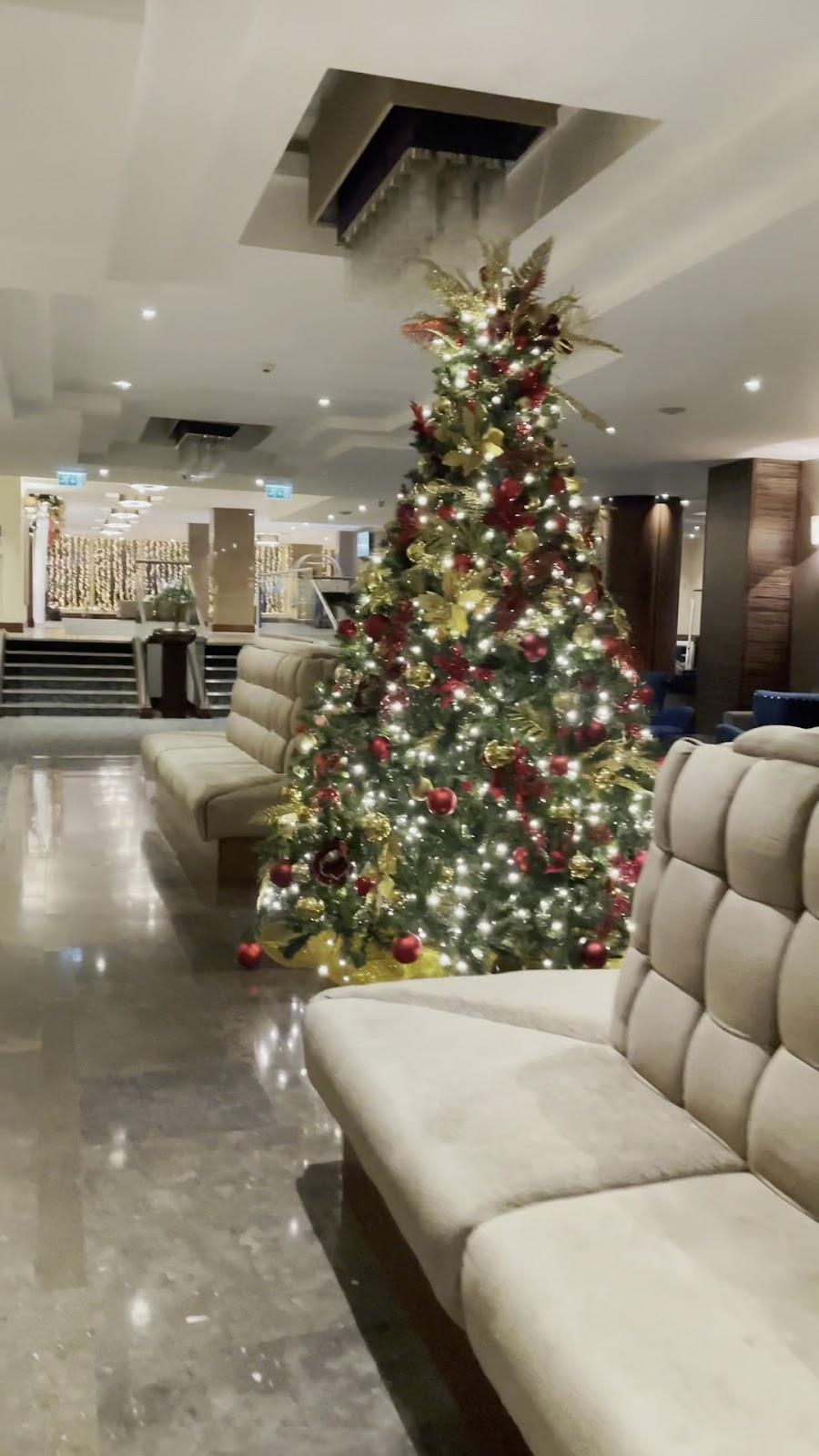 Holiday Inn London - Kensington High St. by IHG – photo 1