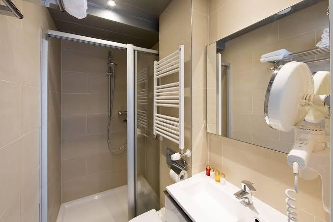 Hotel No. 377 House – photo 3
