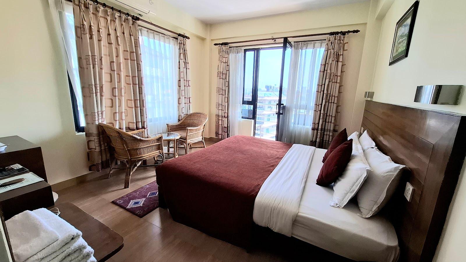 Hotel Tara – photo 1