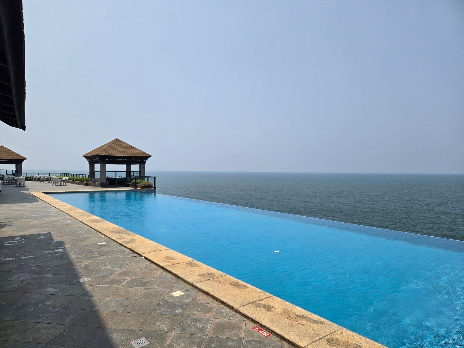 Kovalam Beach Hotel – photo 4