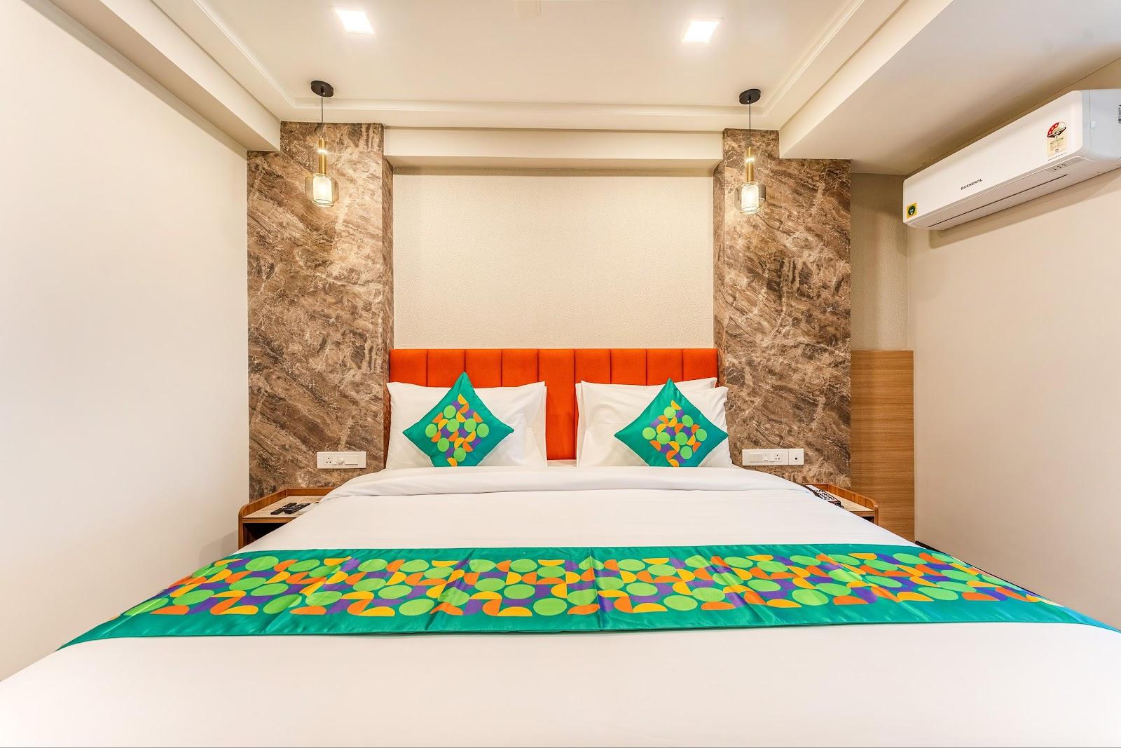 Treebo Premium Nagpur Automotive Square – photo 2