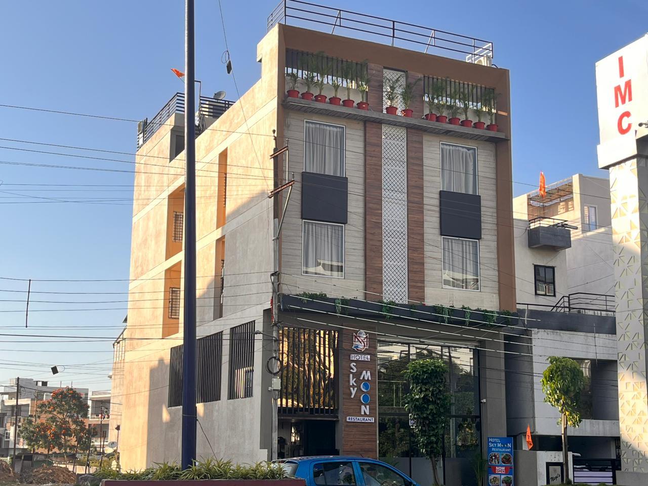 Hotel Skymoon – photo 1