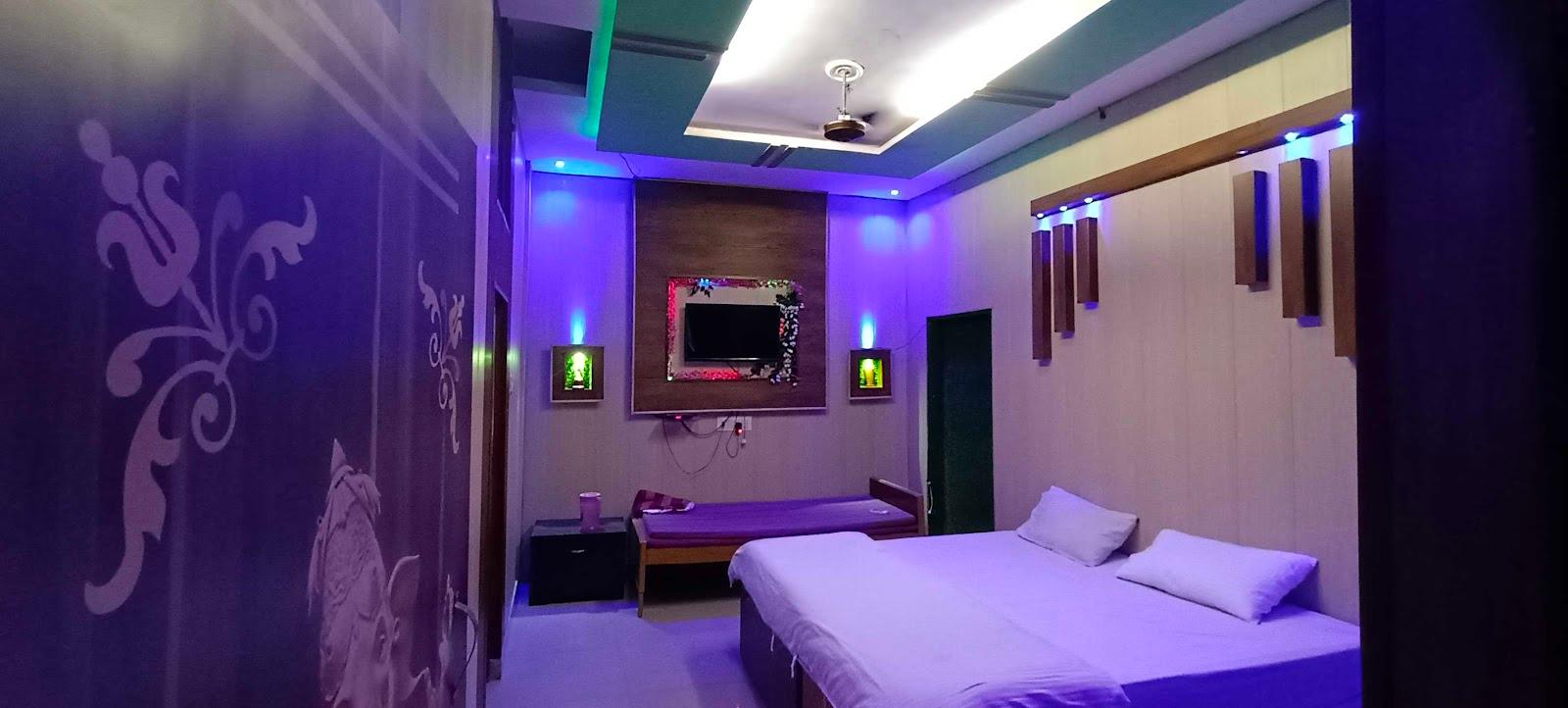 PRAYAGRAJ HOTEL AND LODGE – photo 2