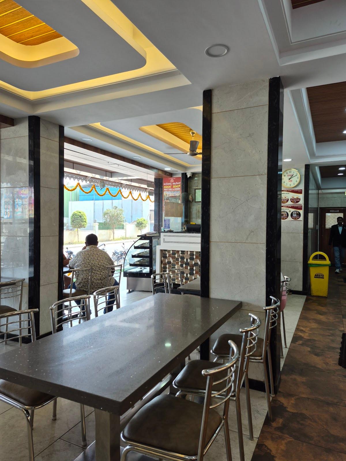 Ayodhya palace veg restaurant and party hall – photo 4