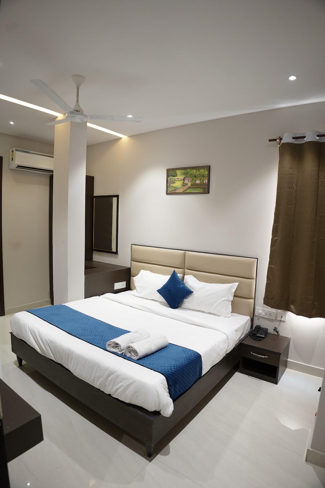 HOTEL SWASTIK – photo 4