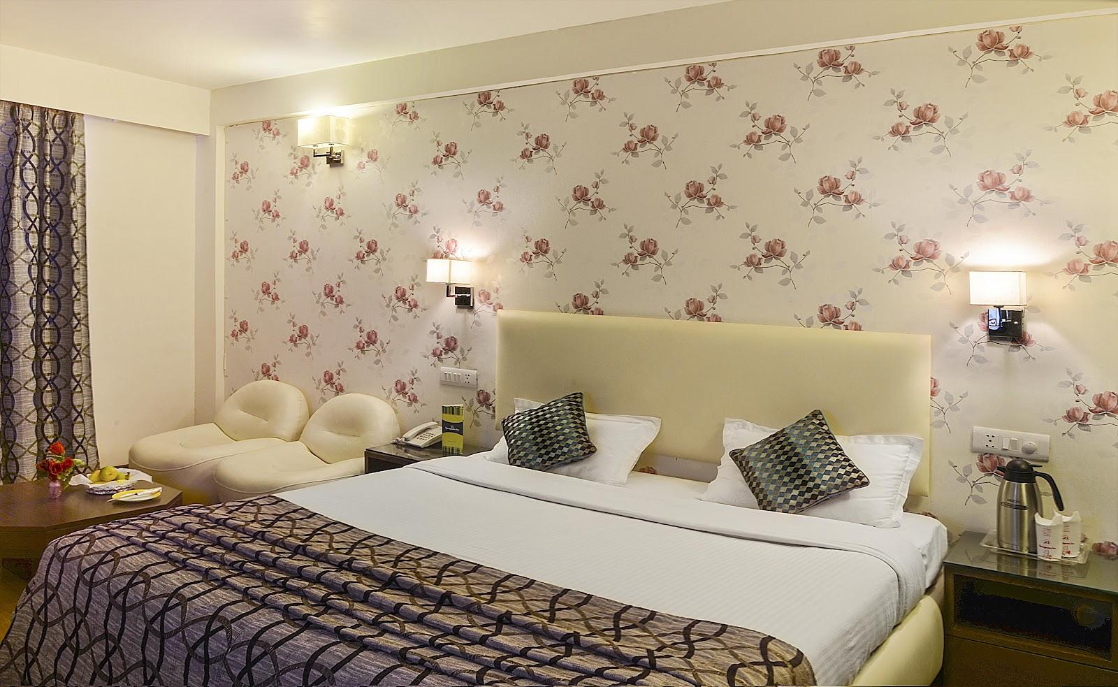 Honeymoon Inn – photo 3