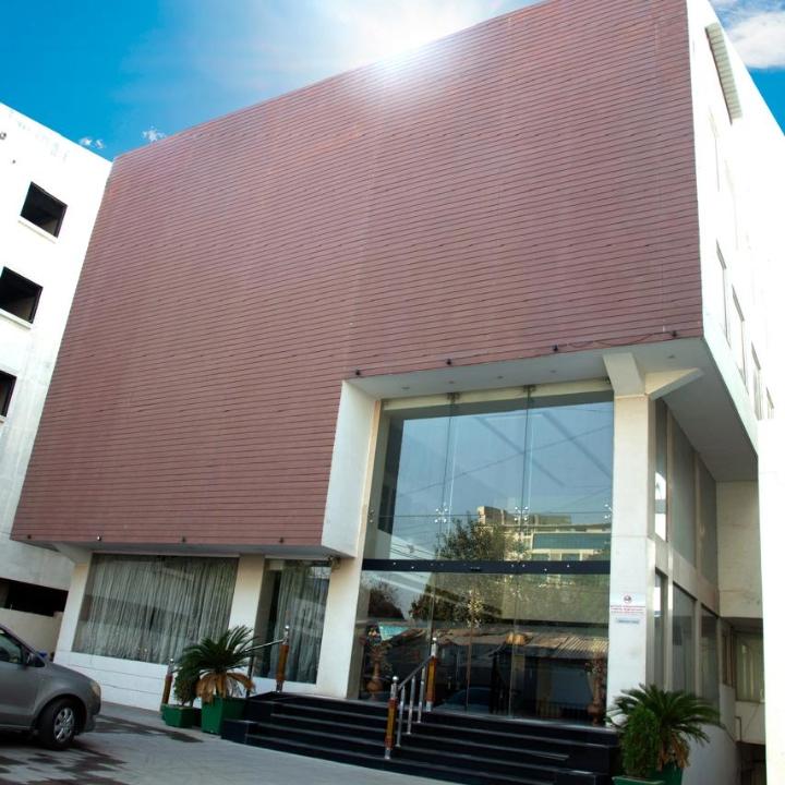 The Veronica Hotel