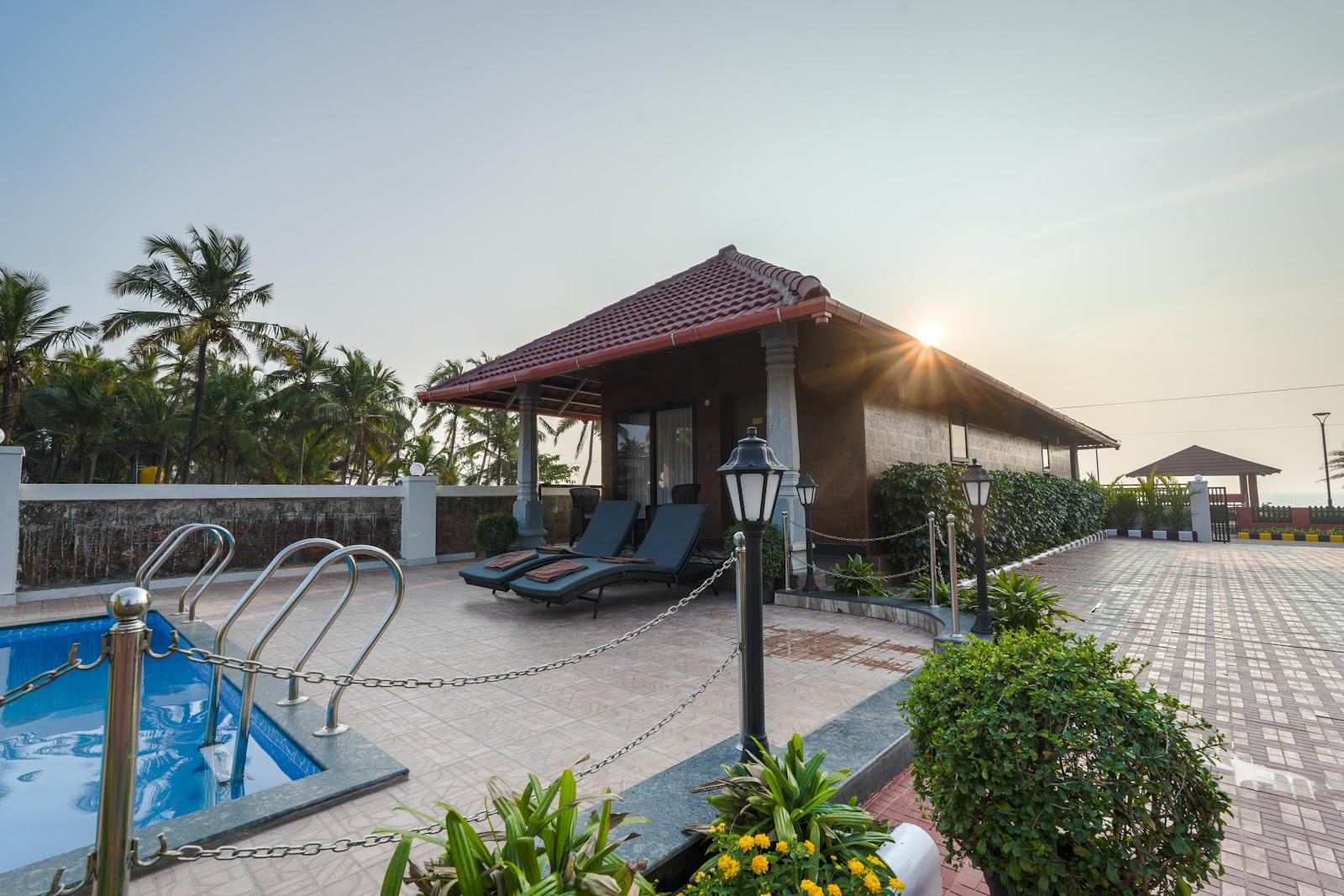 Casa Marina BeachFront Resort – photo 1
