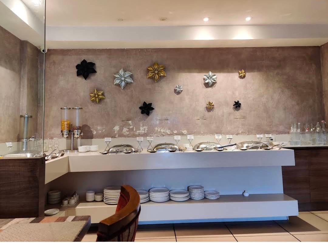 Hotel Paradise Inn – photo 4