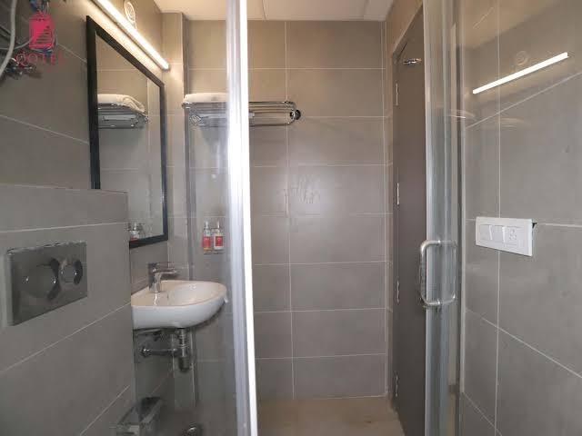 Qotel Comfort IP Residency East Delhi Preet Vihar – photo 4