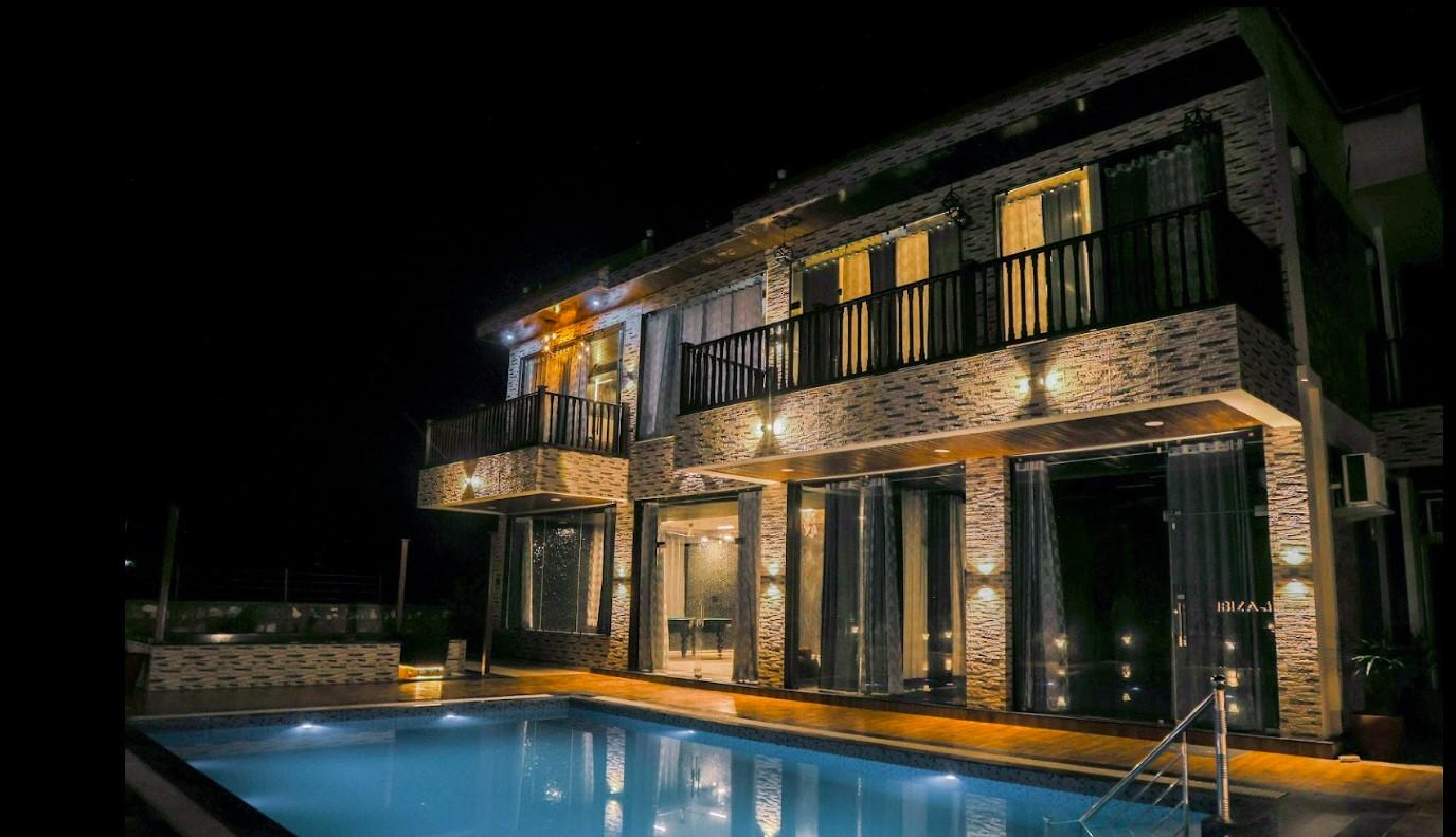 The Party Citadel - Villas for Party – photo 1