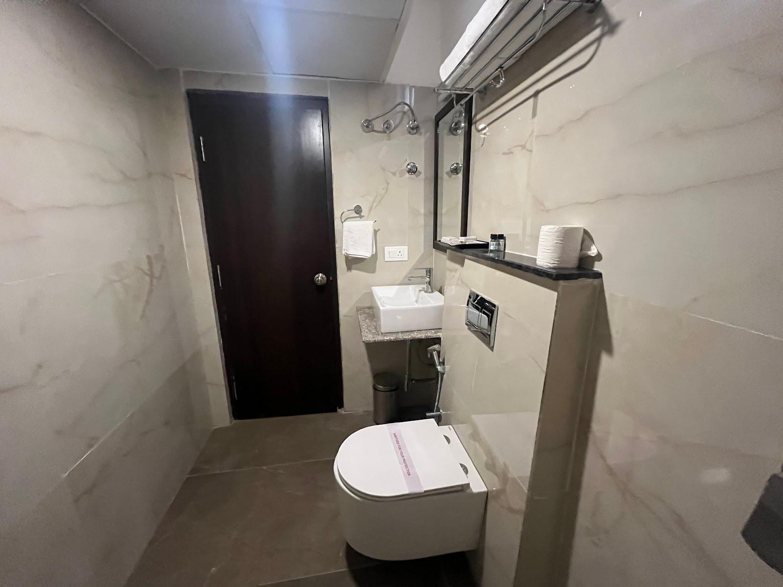 Hotel Landridge - Hitech City, Hyderabad l Hotels Near Mind Space IT Park & Knowledge City – photo 3