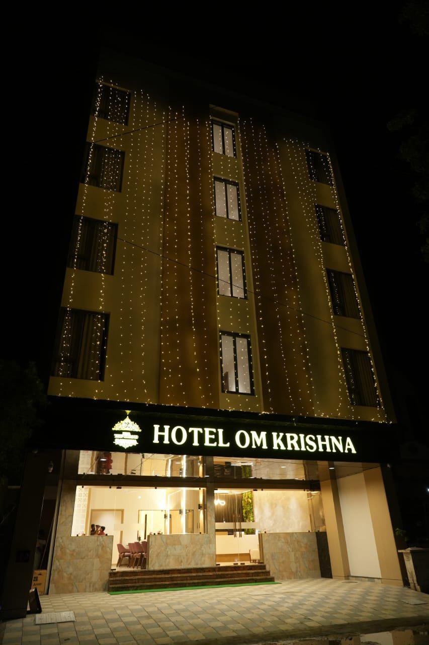 HOTEL THE GRAND OM KRISHNA