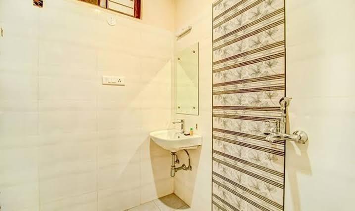 Hotel Solitaire Inn - Best Hotel – photo 4