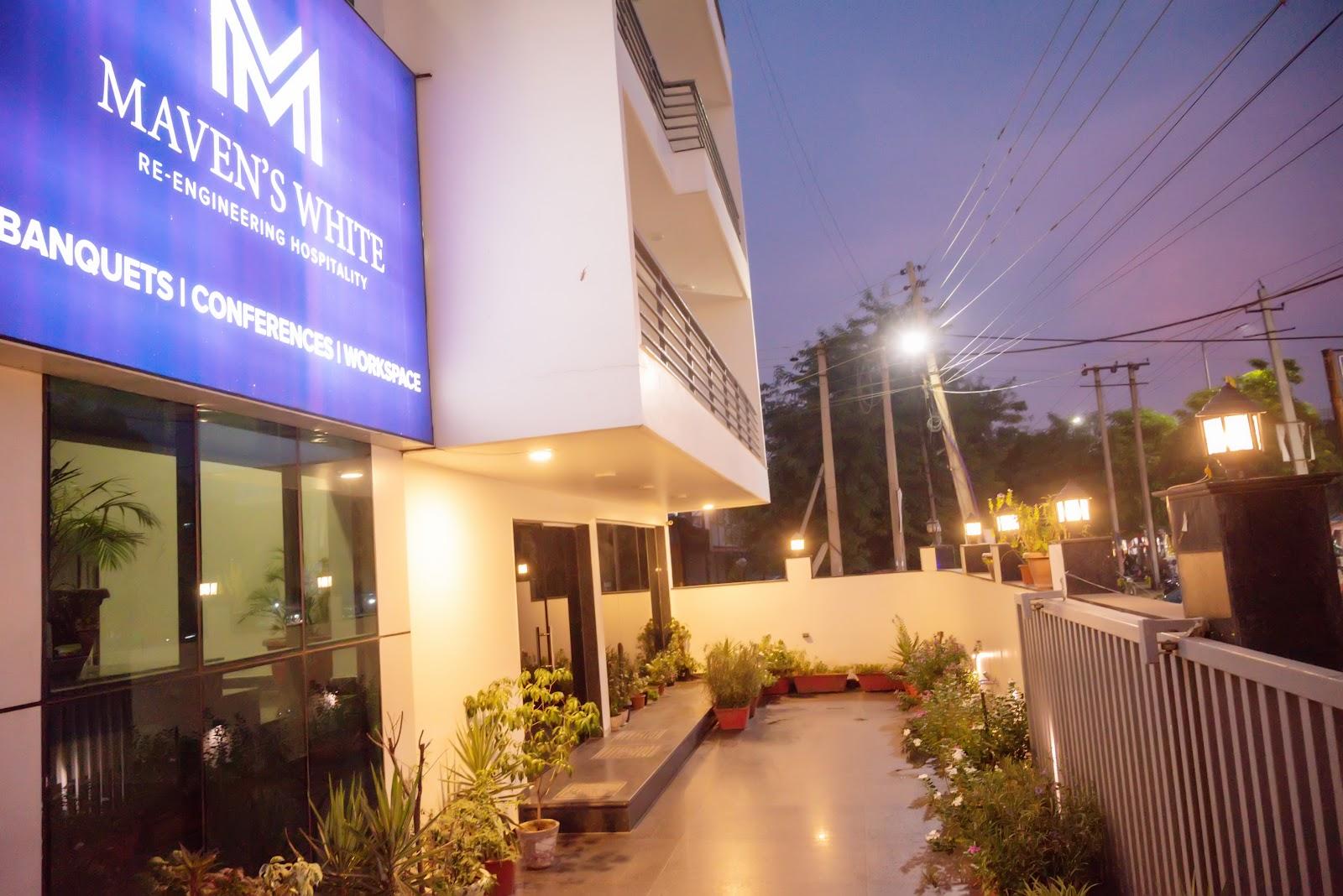 Hotel Mavens White - Near Artemis Hospital