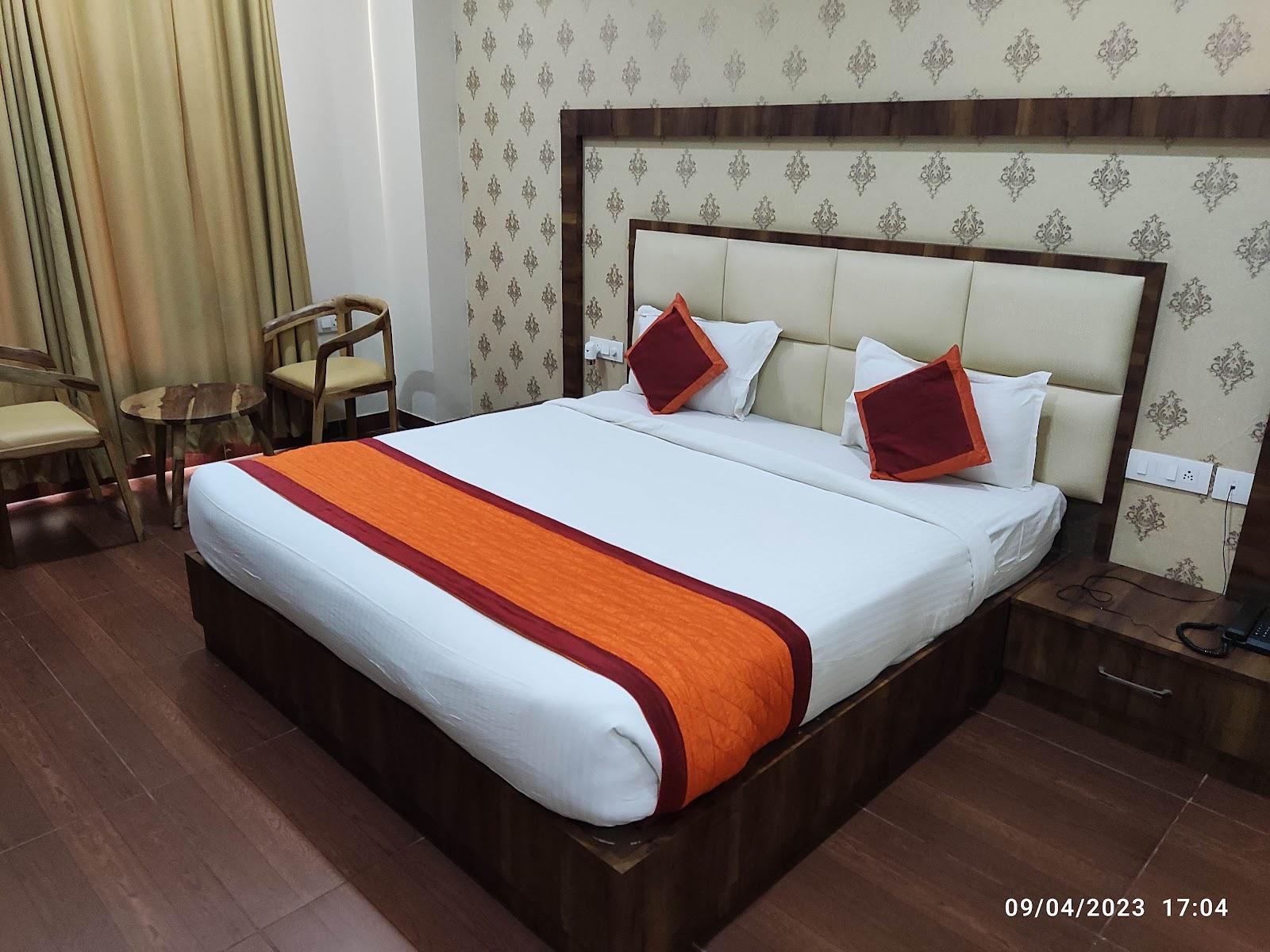 Hill Side Resort – photo 3
