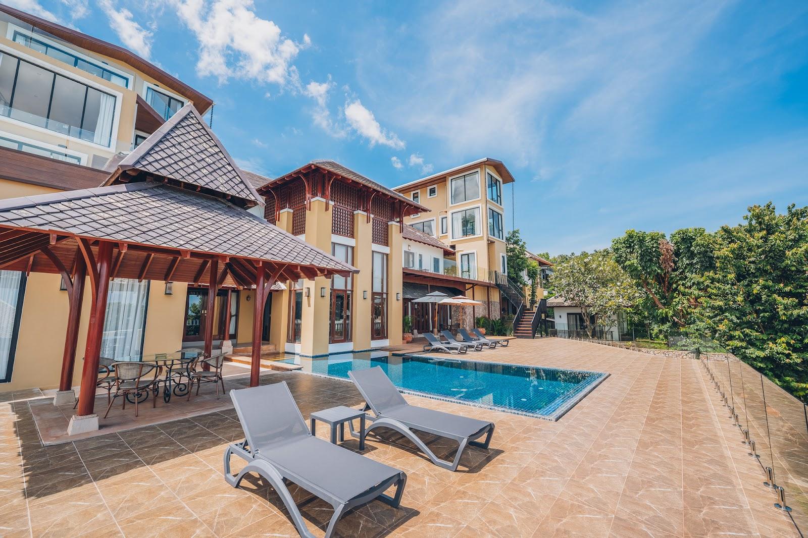Leva Boutique Hotel