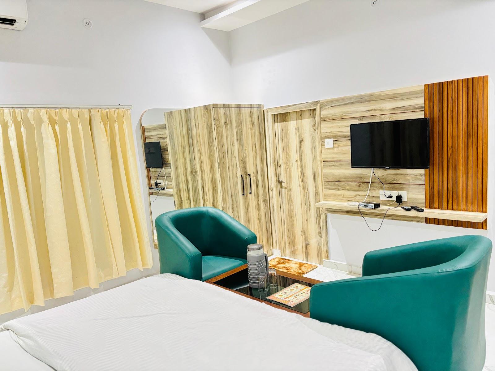 Shri Ram Hotel – photo 3