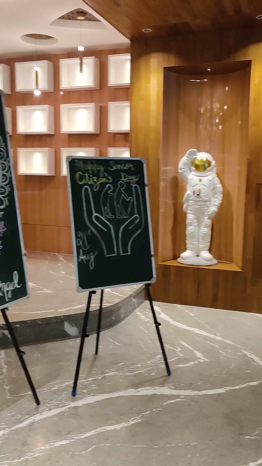 The Page Hotel & Banquet – photo 2