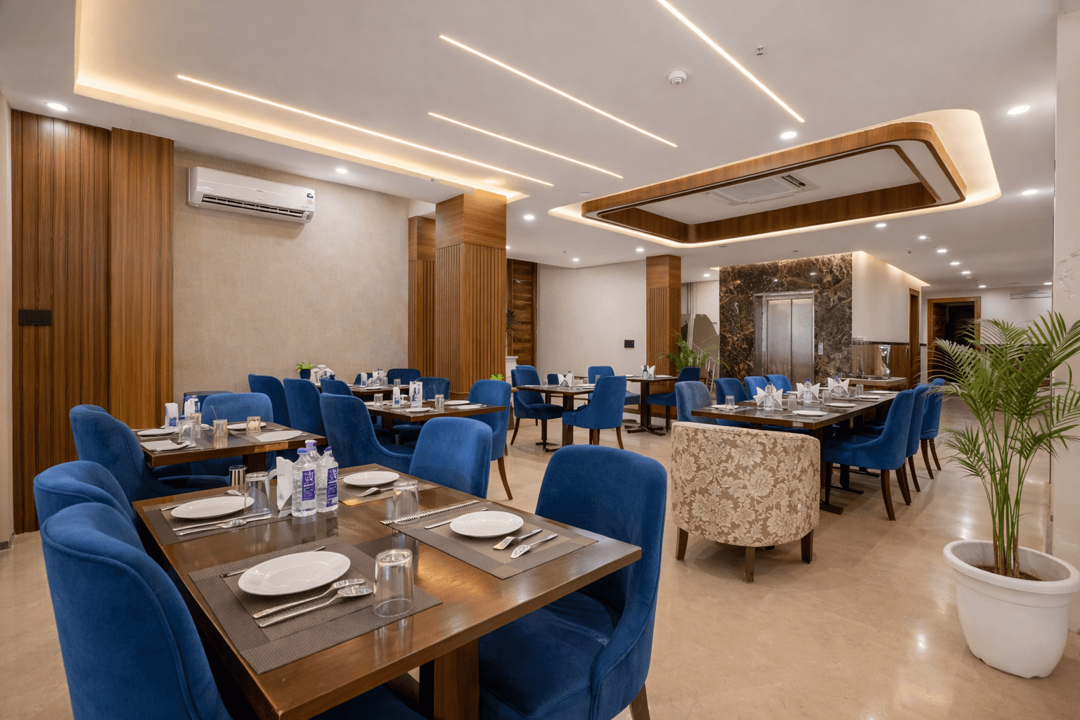 Hotel Urban Royale Near IGI Airport – photo 3