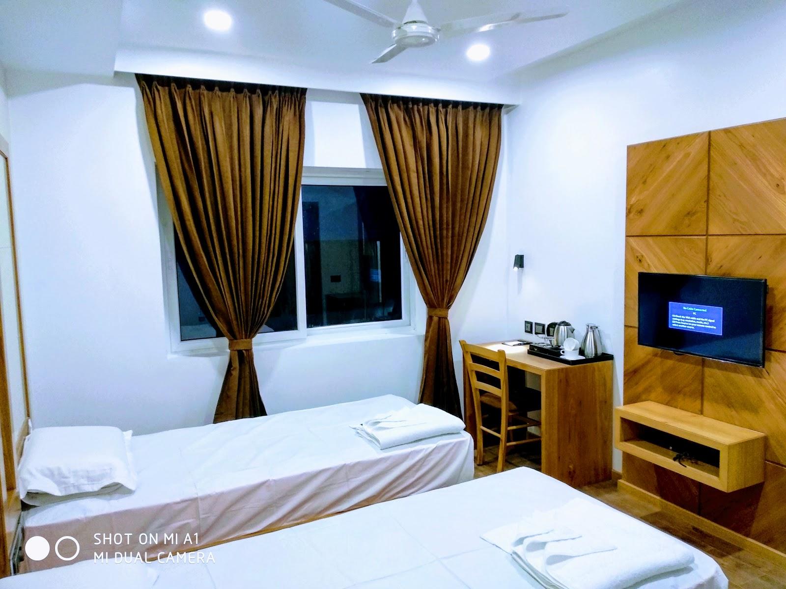 OYO 73670 Vinayak Suites – photo 3