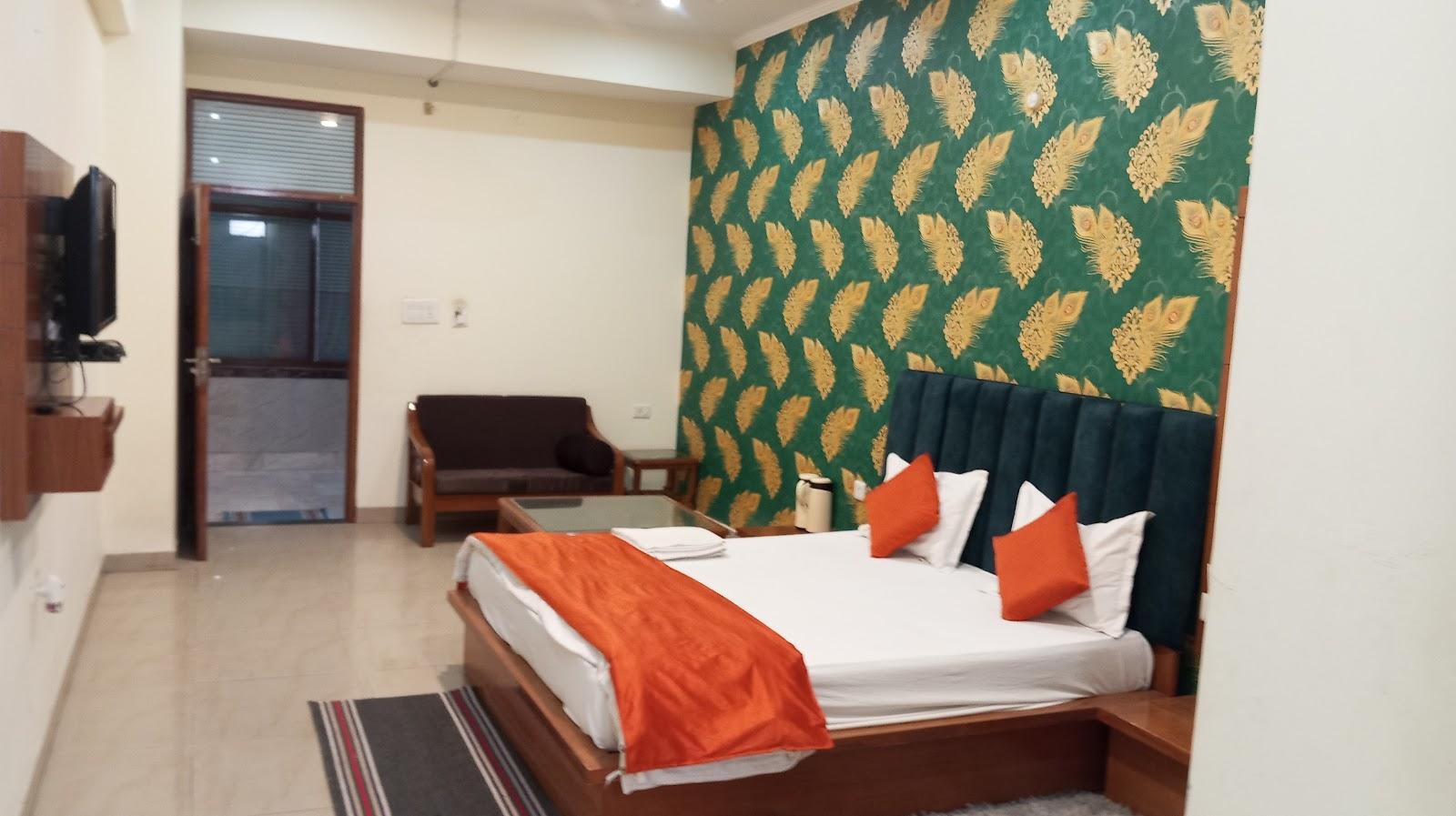 Hotel Vrindavan Garden – photo 3