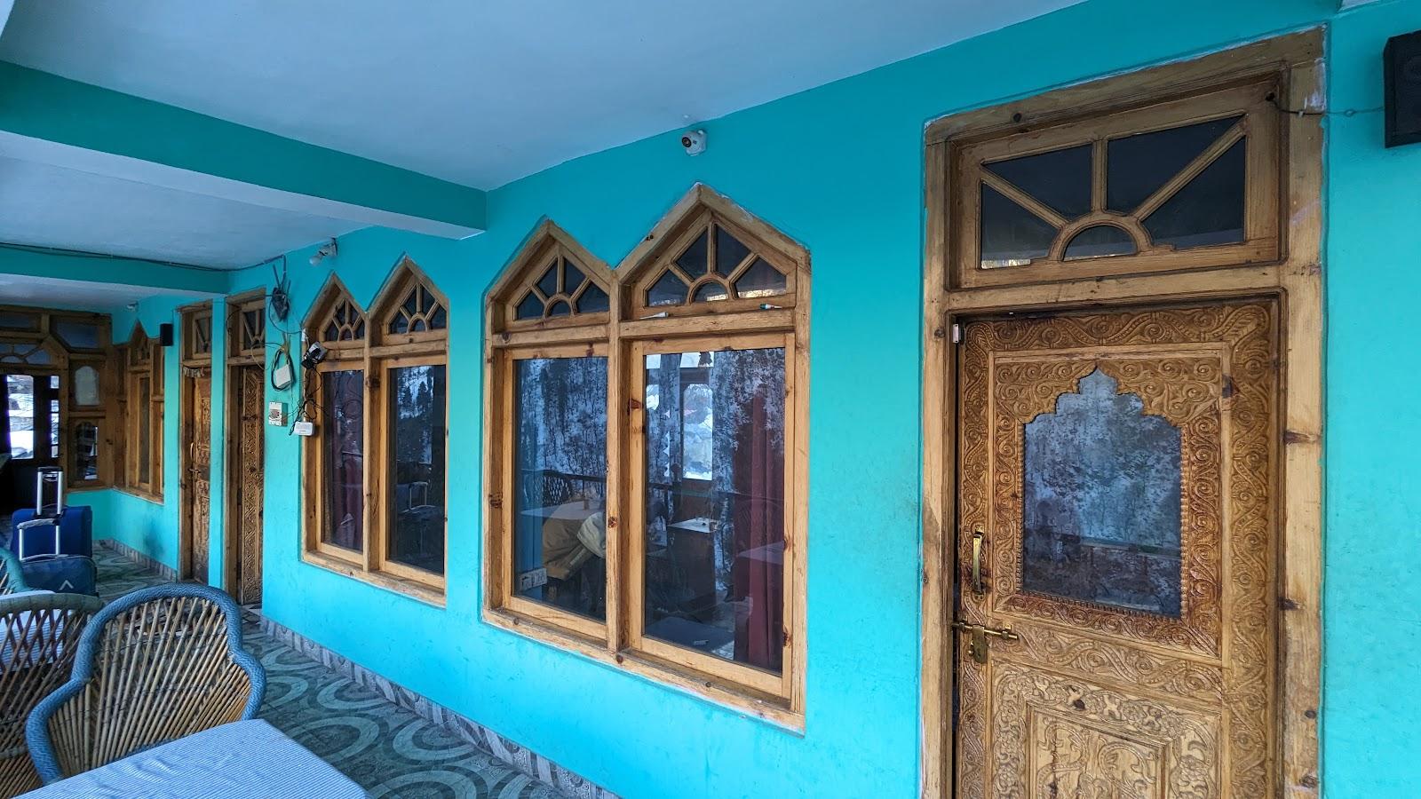 Yamuna Guest house &Cafe – photo 4