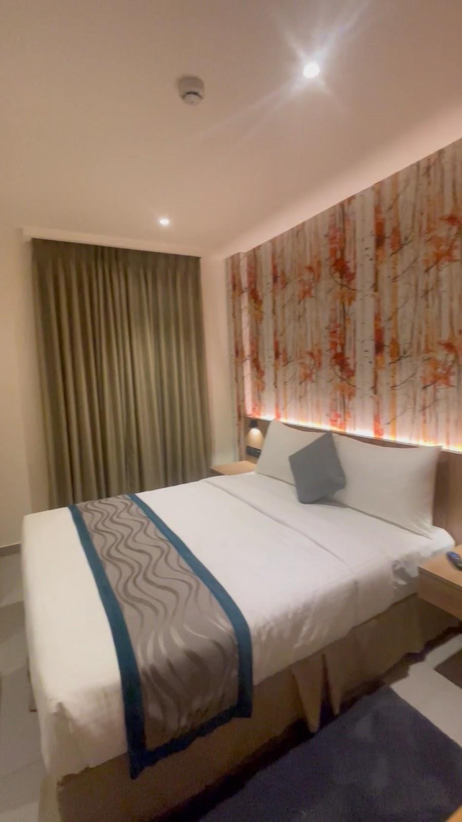 City Lake Hotel – photo 2