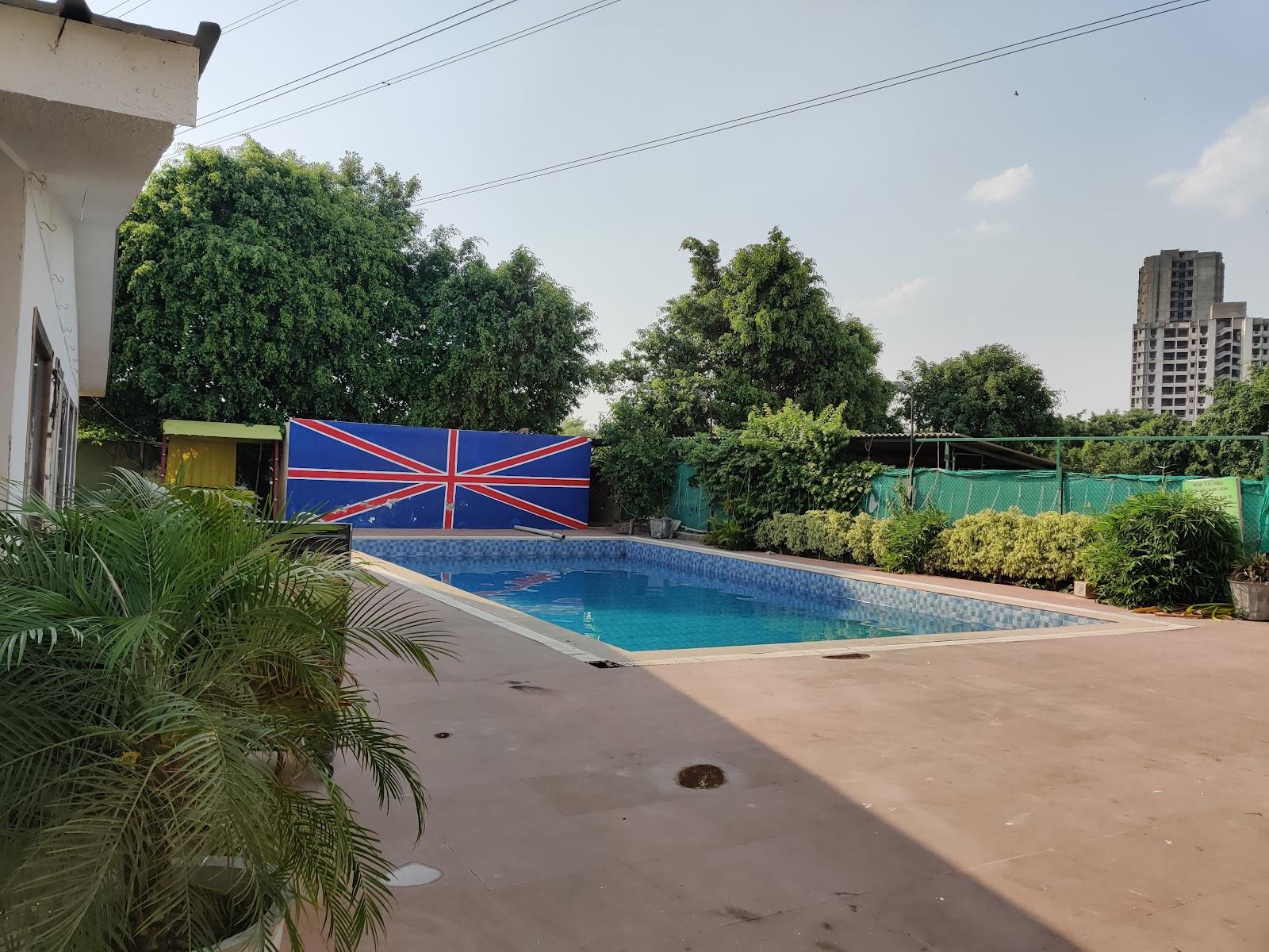 CLUB RAINBOW FARMHOUSE – photo 4
