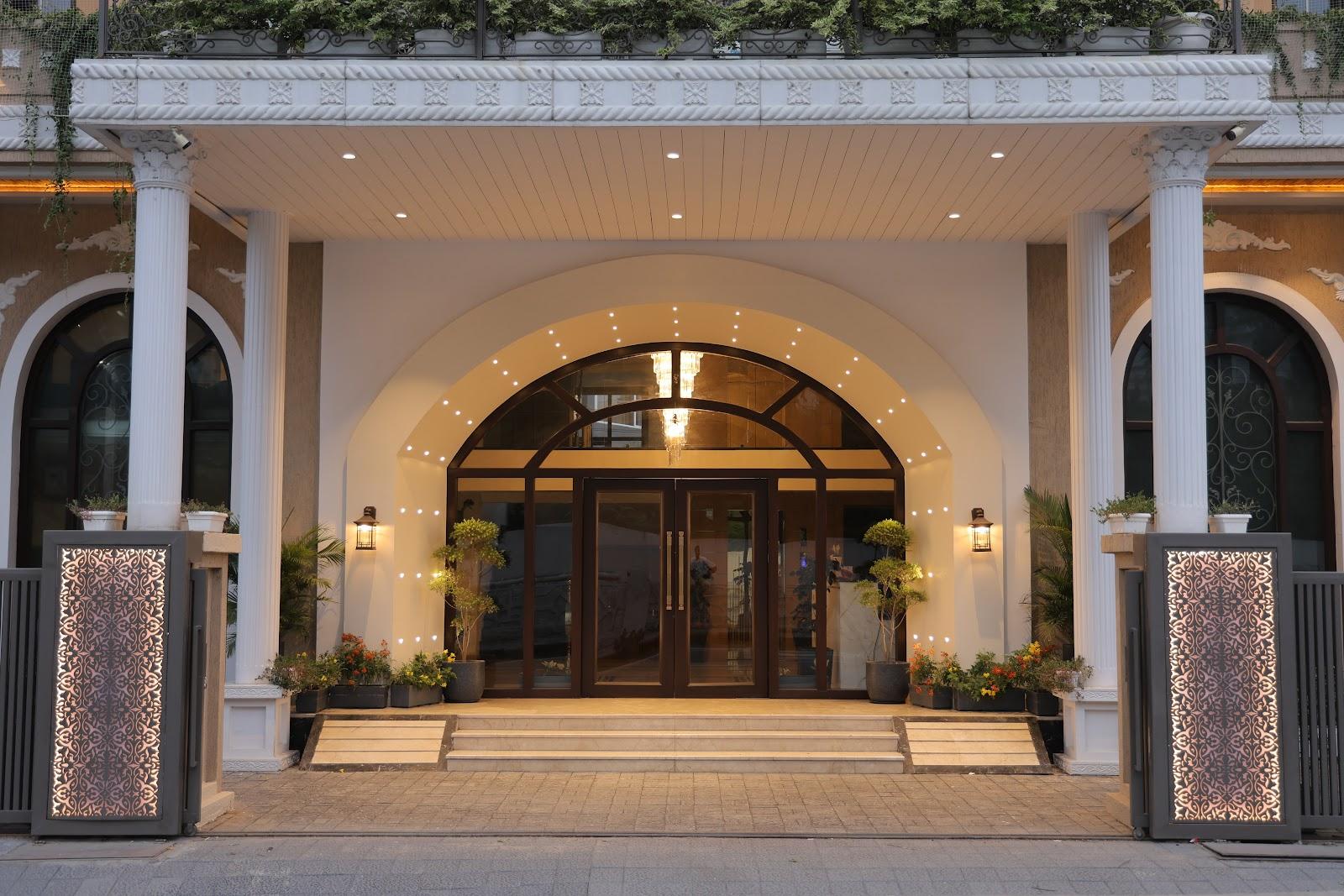 Grandeur Boutique Staycation – photo 1