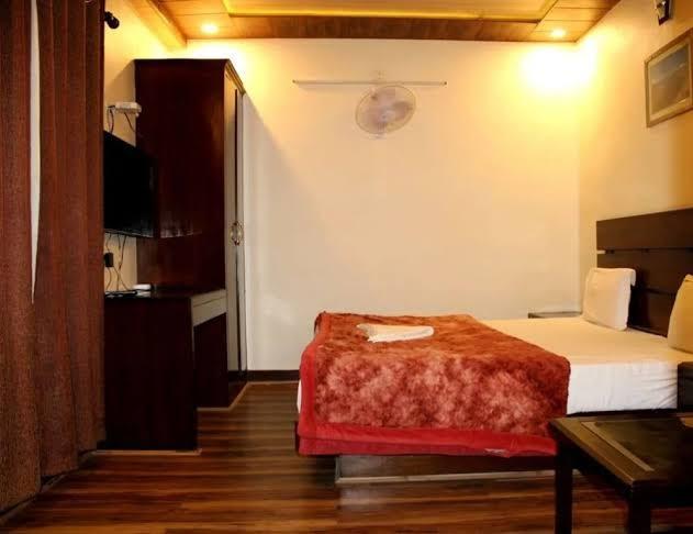 Goroomgo Hidden Chalet Mall Road Nainital – photo 3