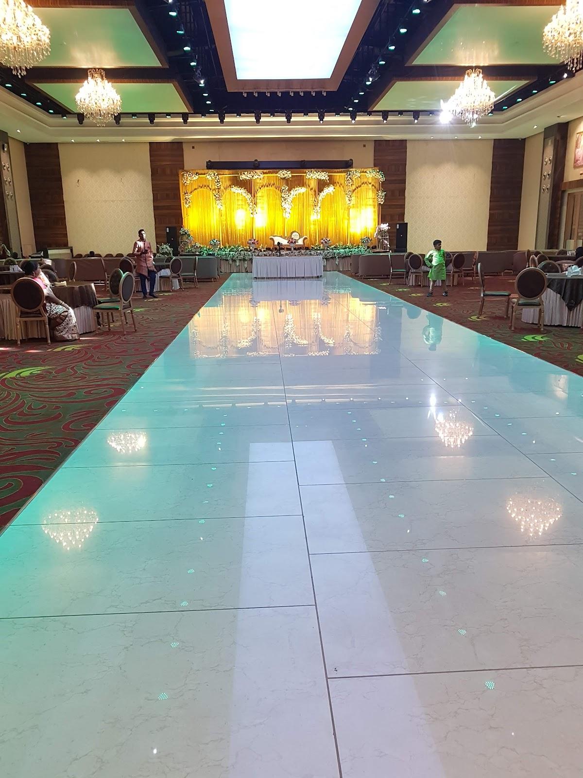 HOTEL CRYSTAL CROWN – photo 3