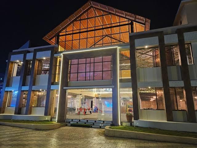Hotel Prince Garden Daman – photo 1