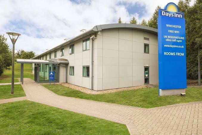 Days Inn Winchester M3 – photo 1