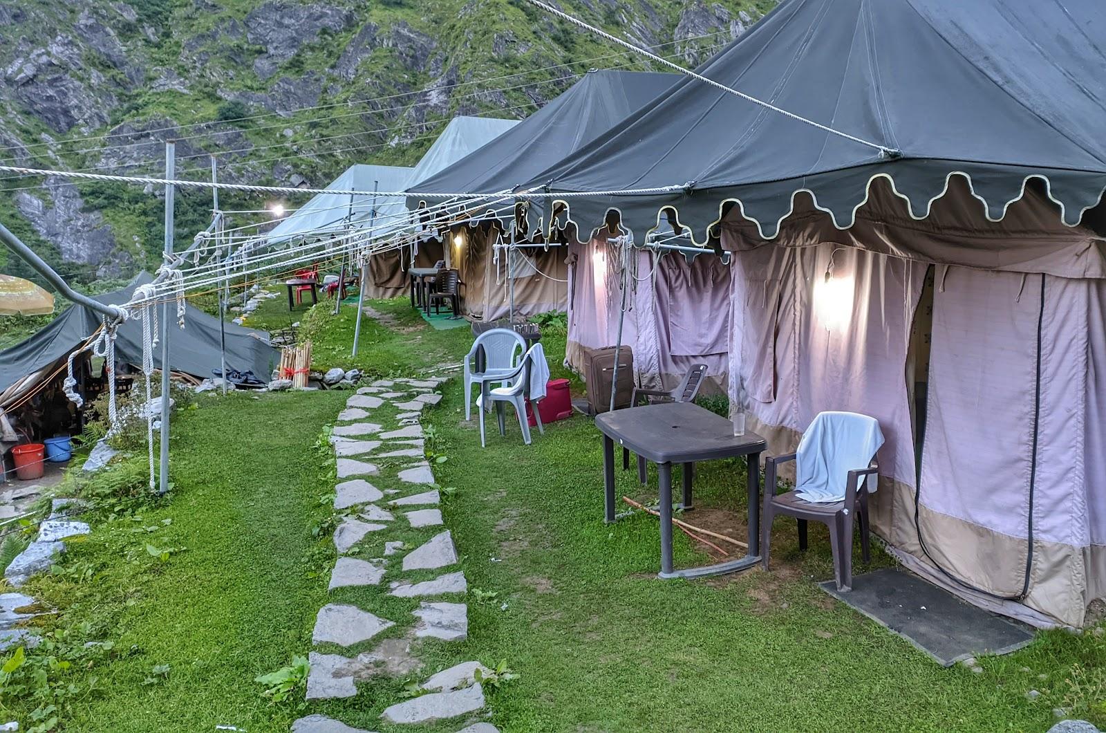 Valley of flowers Camp Ghangria – photo 1