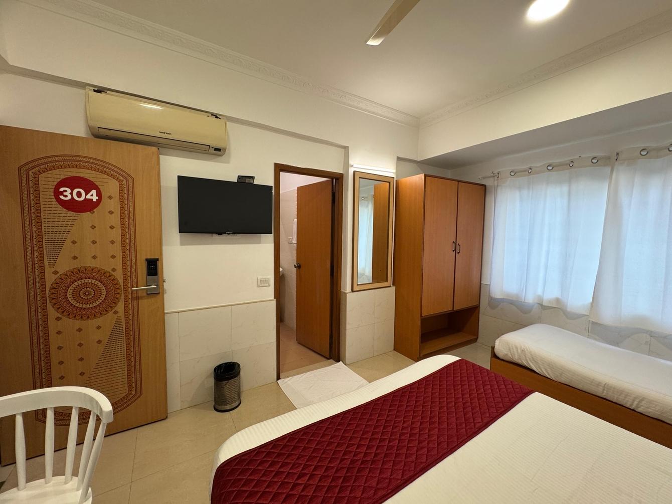 Hotel Srinidhi Residency – photo 2