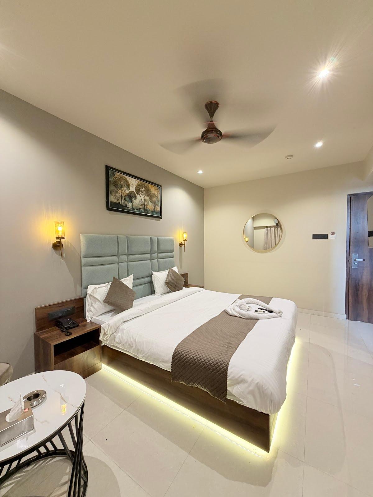 Hotel Avenue Inn – photo 2